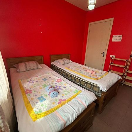 Guest House Barbi บาทูมิ ภายนอก รูปภาพ